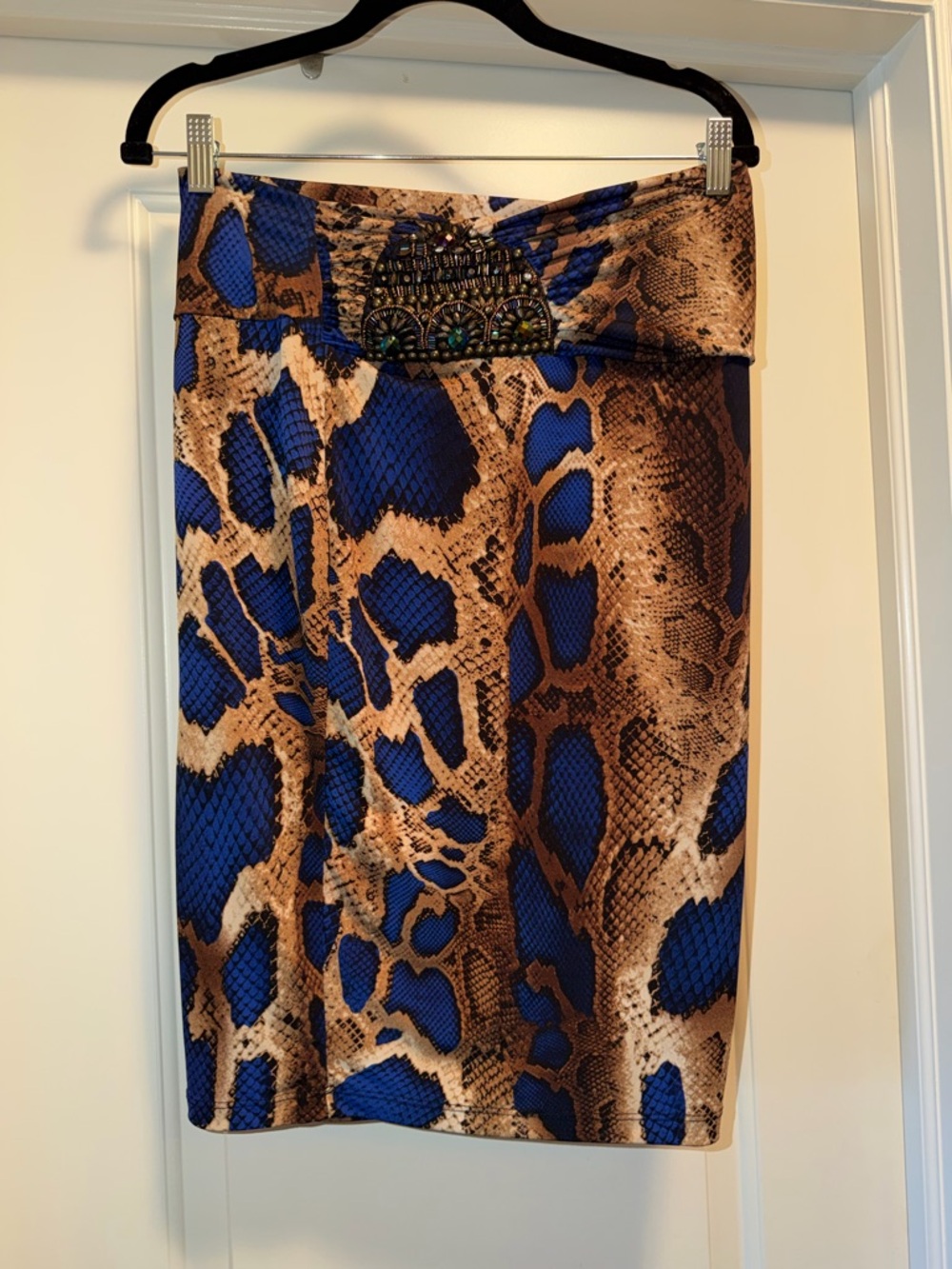 VENUS Blue and Brown Snake-Print Pencil Skirt with Embellished Waist